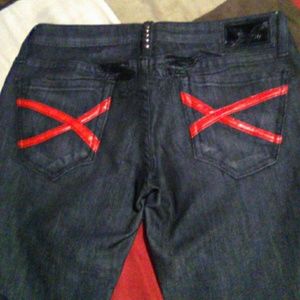 Skinny Robin's jeans